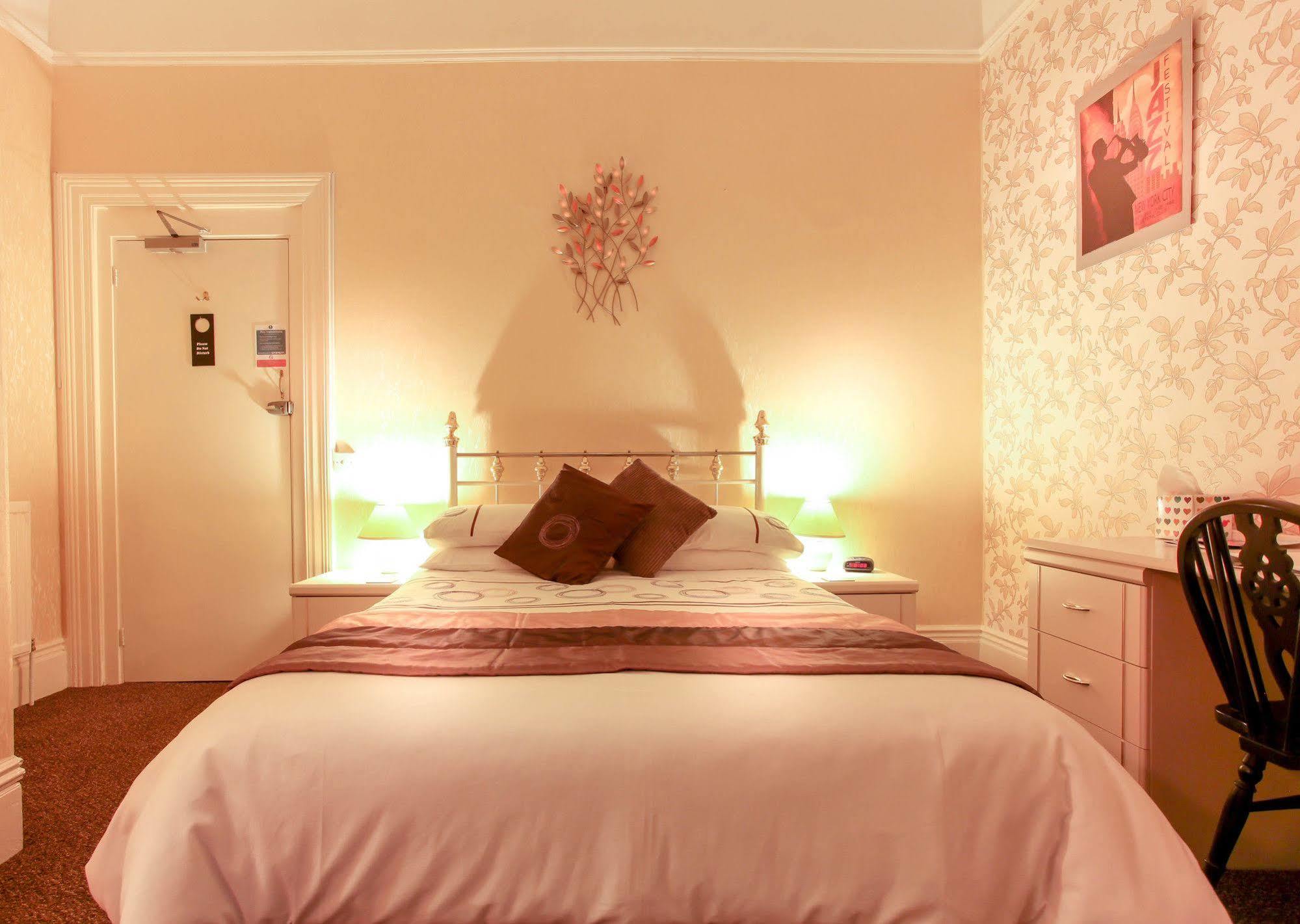 Harmony Bed And Breakfast Торки Екстериор снимка